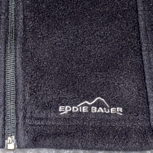 Eddie Bauer Fleece Vest with 2 front zipper pockets.  Size Large. - Picture 3 of 8